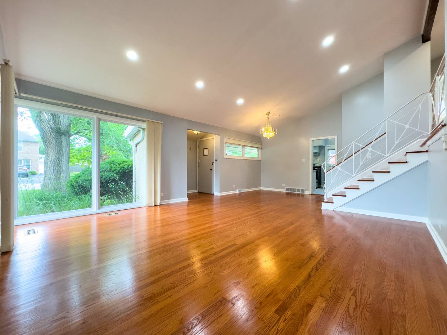 Glenview, IL 60025,2731 Virginia Lane