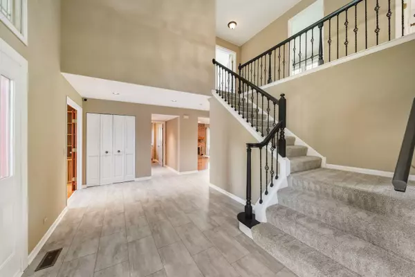 Buffalo Grove, IL 60089,1901 Brandywyn Lane