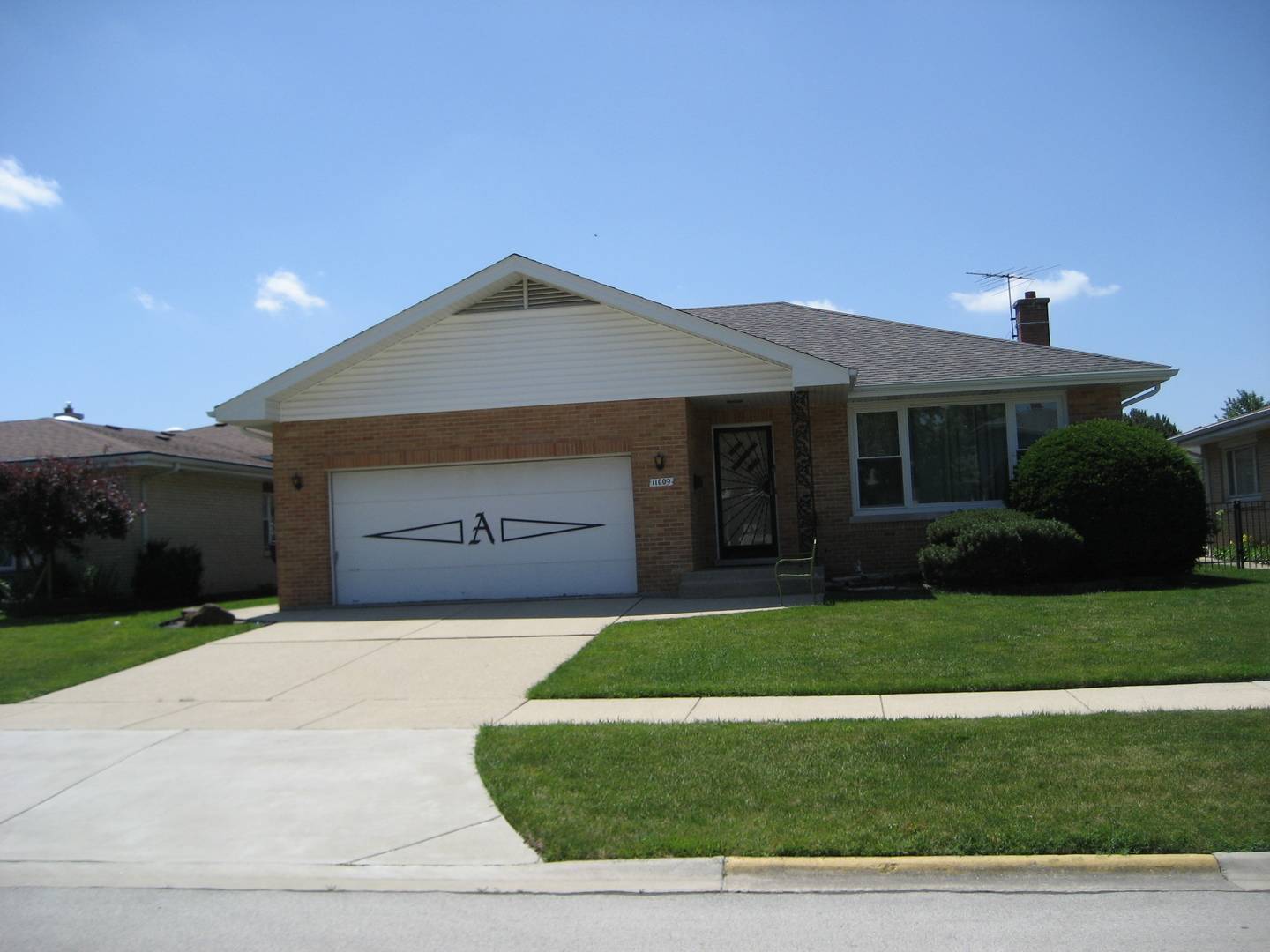 Westchester, IL 60154,11009 Kingston Street