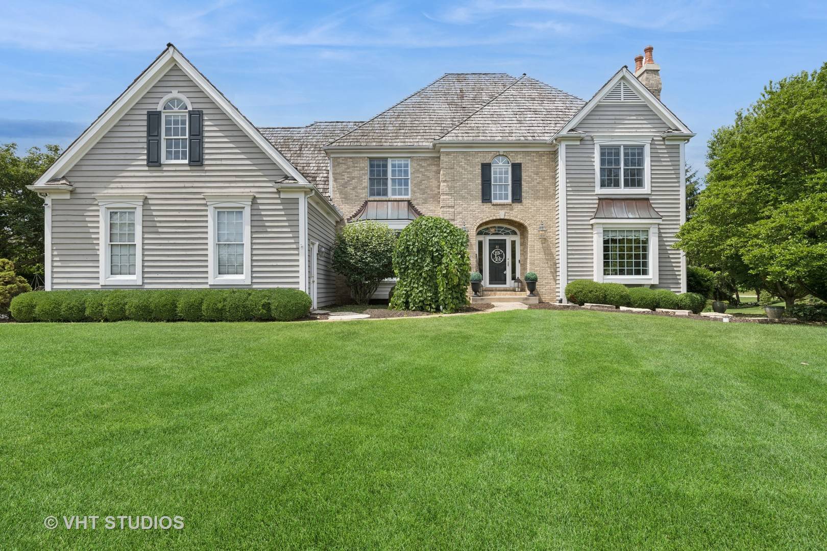 5609 Farmbrook Lane, Crystal Lake, IL 60014