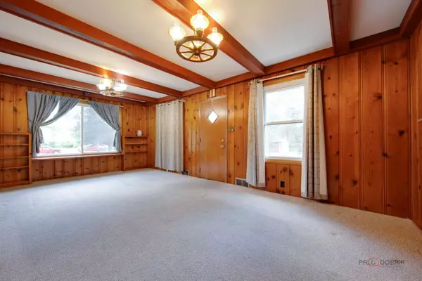 Third Lake, IL 60030,80 N Lake Avenue