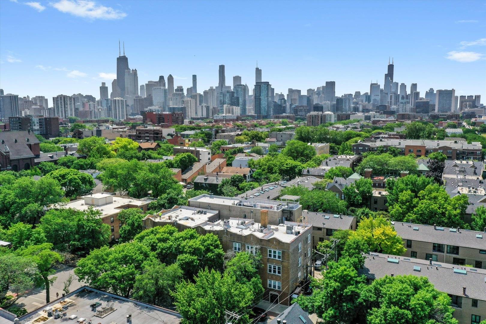 Chicago, IL 60614,535 W Eugenie Street #1
