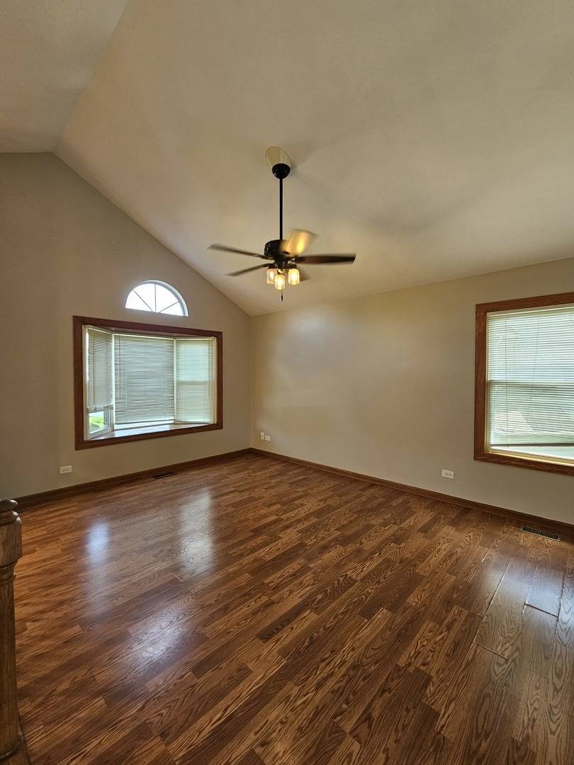 Bartlett, IL 60103,457 Hadley Court