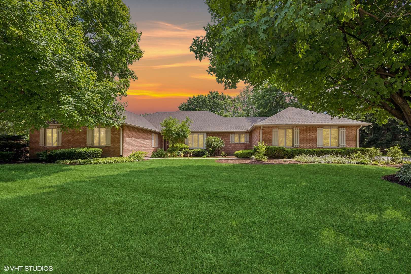 Hawthorn Woods, IL 60047,10 N Highview Circle