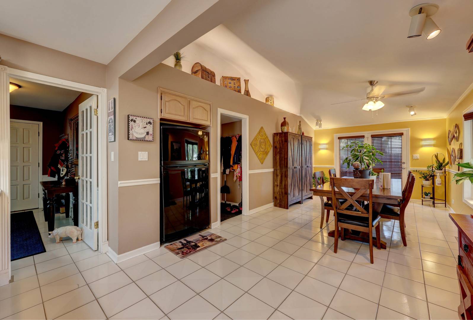 Bartlett, IL 60103,1213 Rose Court