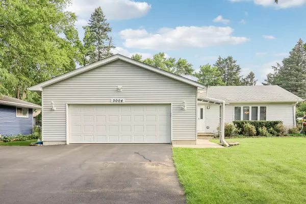 Mchenry, IL 60050,3004 Still Hill Drive