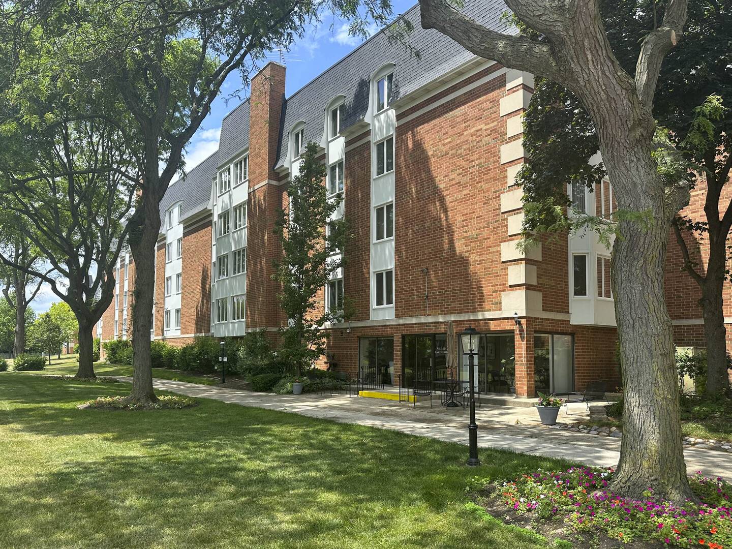 50 Lake Boulevard #627, Buffalo Grove, IL 60089