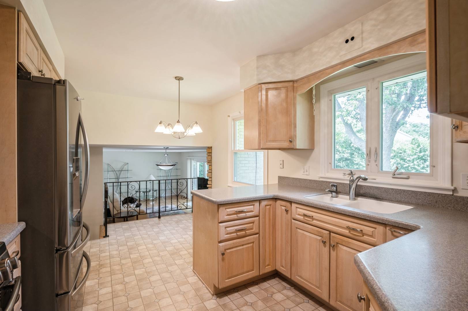 Deerfield, IL 60015,1720 Central Avenue