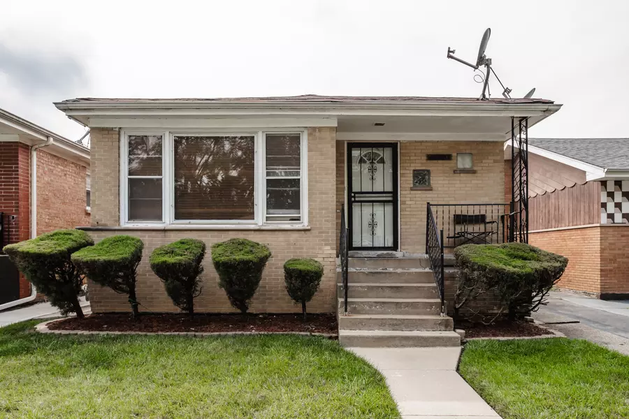 16530 Emerald Avenue, Harvey, IL 60426