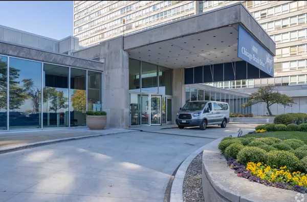 4800 S Chicago Beach Drive #1007N, Chicago, IL 60615