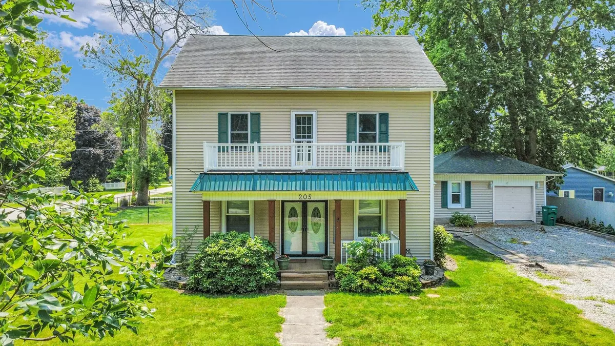 Hammond, IL 61929,205 E 6th Street