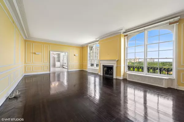 Chicago, IL 60610,1550 N State Parkway #801