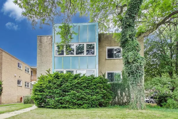4257 Oakton Street #2, Skokie, IL 60076