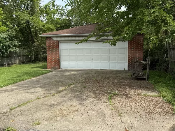 Markham, IL 60426,2352 W 157th Place