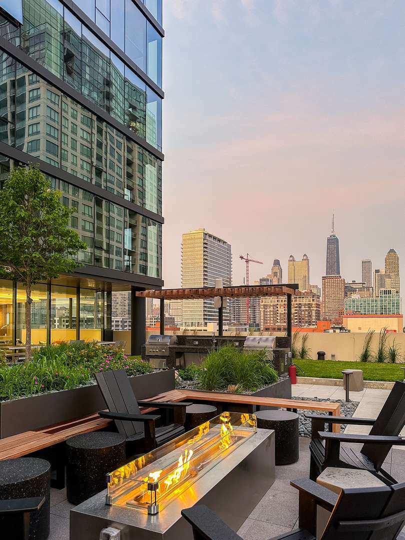 Chicago, IL 60610,808 N Cleveland Avenue #1803