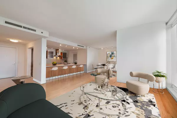 Chicago, IL 60601,340 E Randolph Street #803