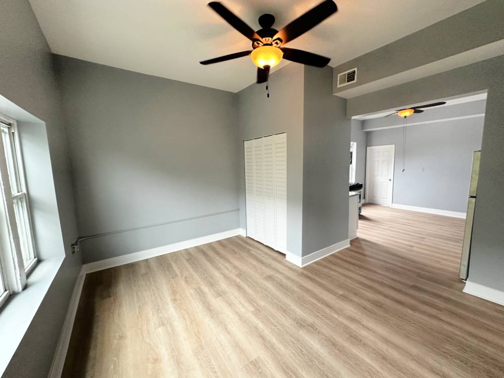 Chicago, IL 60608,2286 S Blue Island Avenue #3F