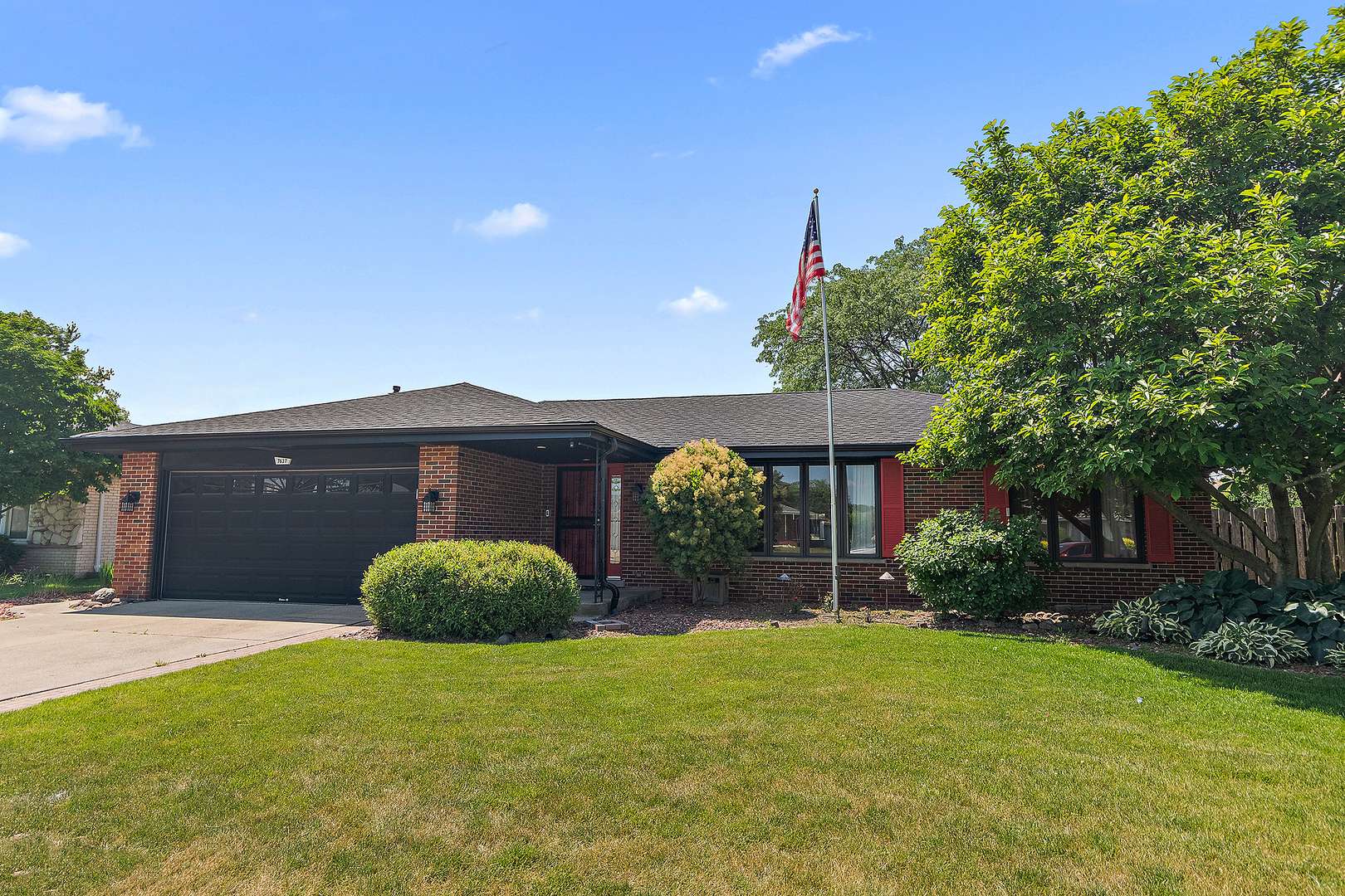 Orland Park, IL 60462,7637 Sequoia Court