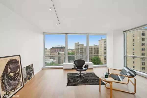 Chicago, IL 60657,340 W Diversey Parkway #1016