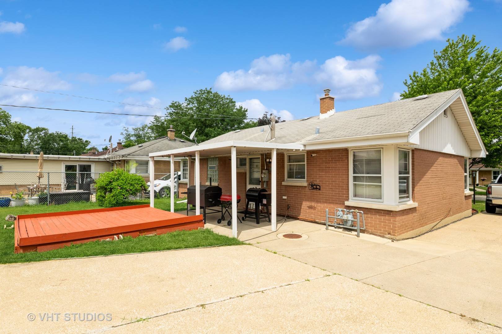Berkeley, IL 60163,5813 Superior Street