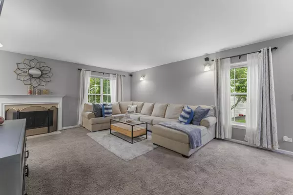 Streamwood, IL 60107,59 Colonial Court