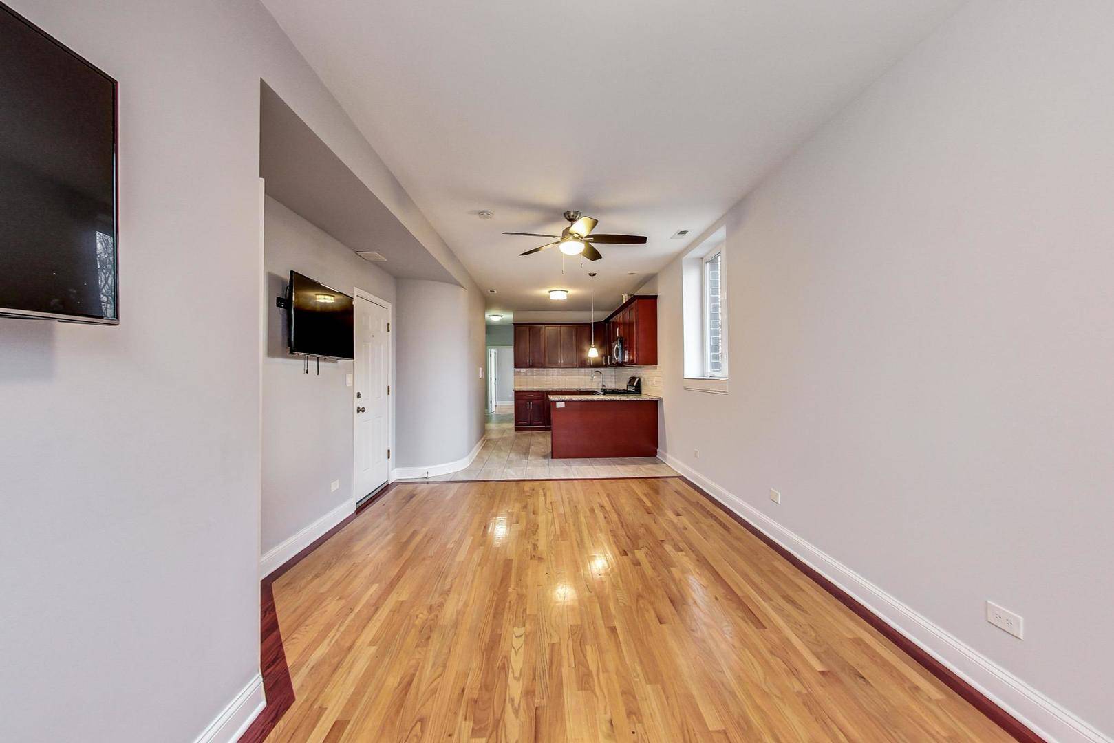 Chicago, IL 60612,2325 W Taylor Street #2