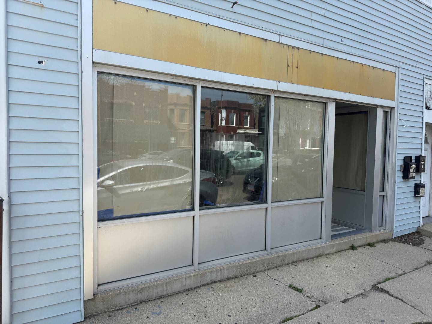 3614 N Ashland Avenue, Chicago, IL 60613