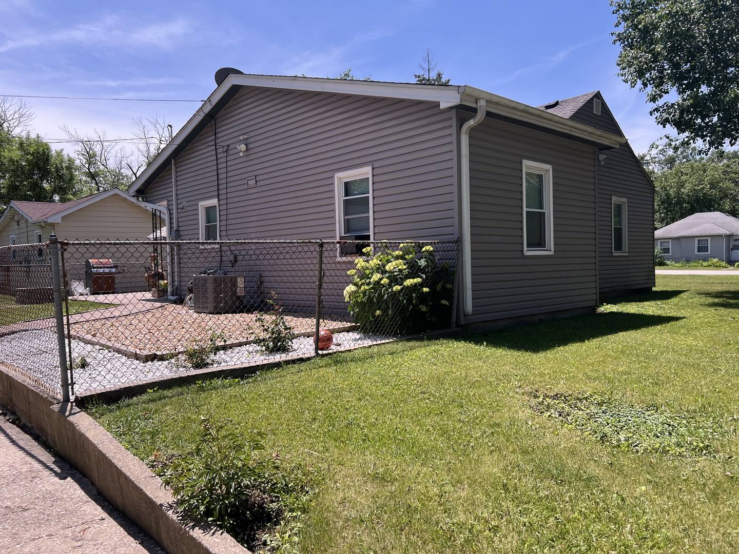 Melrose Park, IL 60164,2057 Emerson Avenue