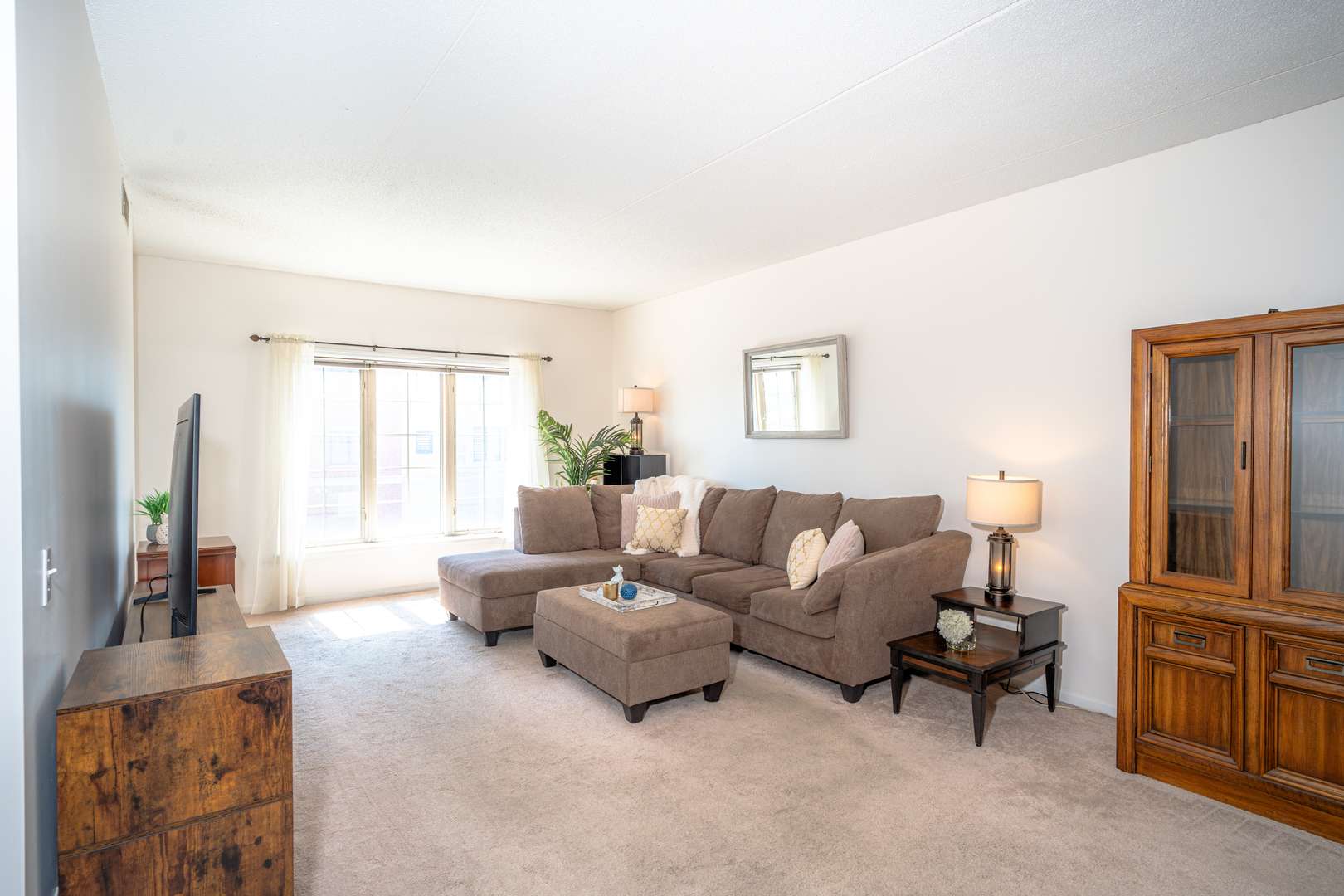 Franklin Park, IL 60131,9670 Franklin Avenue #214