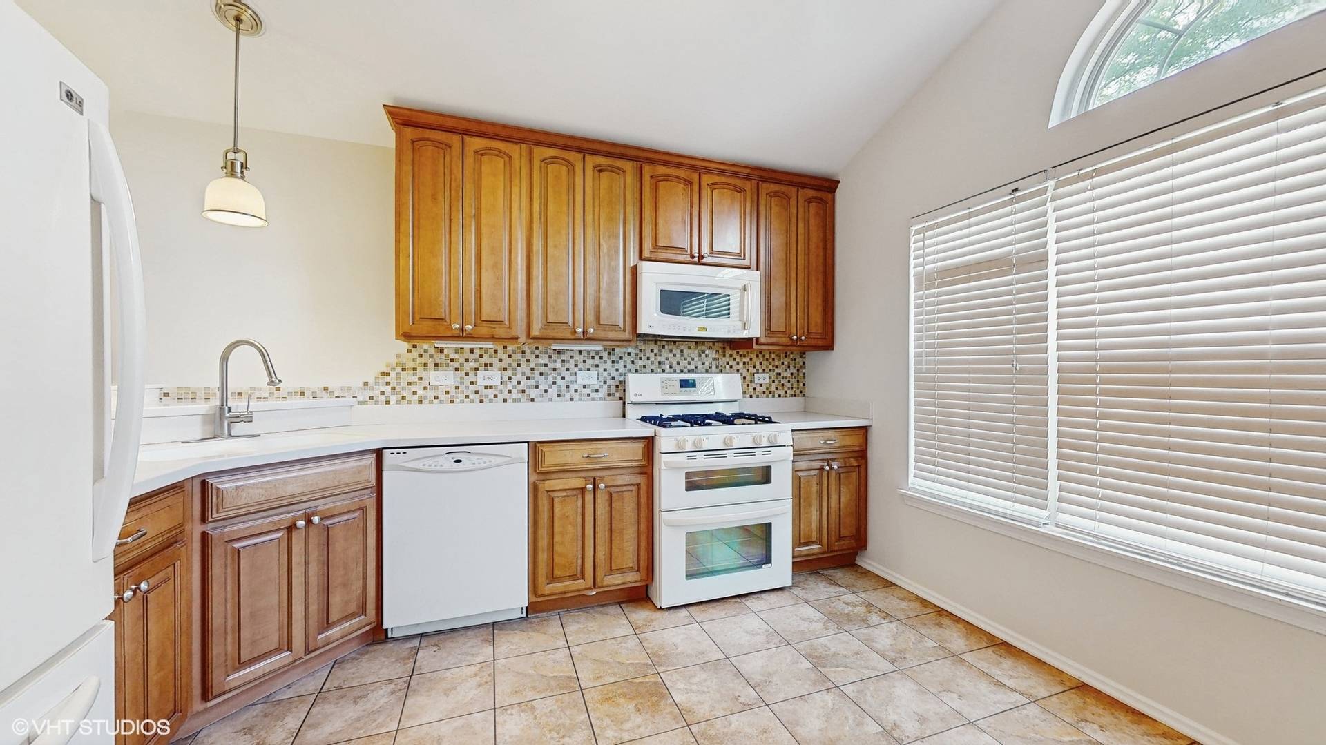 Bartlett, IL 60103,434 Cromwell Circle #3
