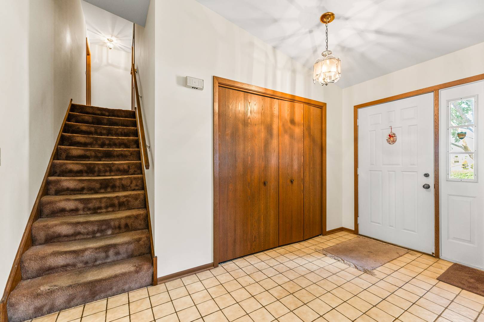 Elk Grove Village, IL 60007,1707 Roosa Lane