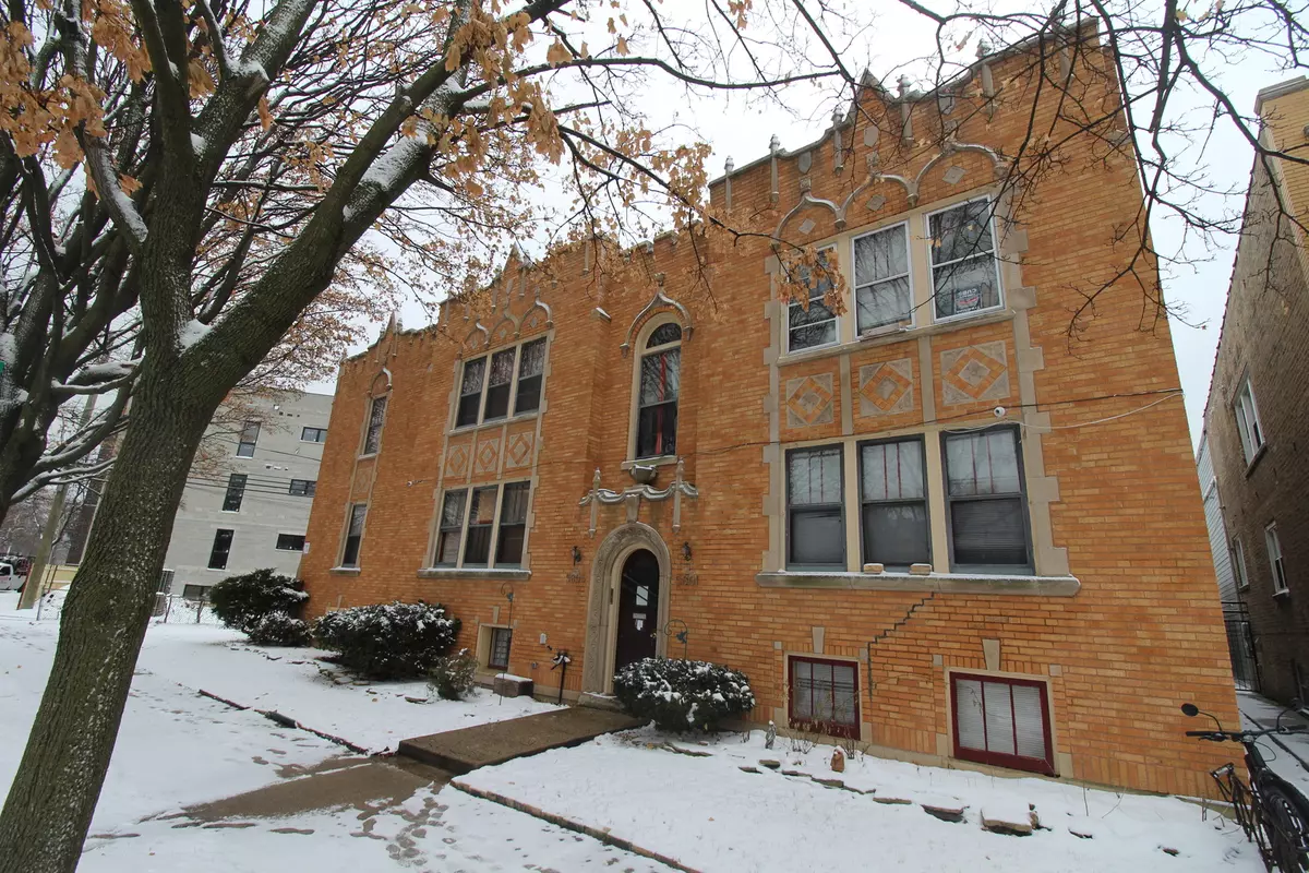 Chicago, IL 60659,5801 N Richmond Street #2