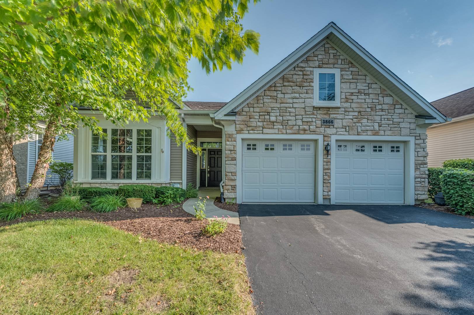 3866 Kingsmill Drive, Elgin, IL 60124
