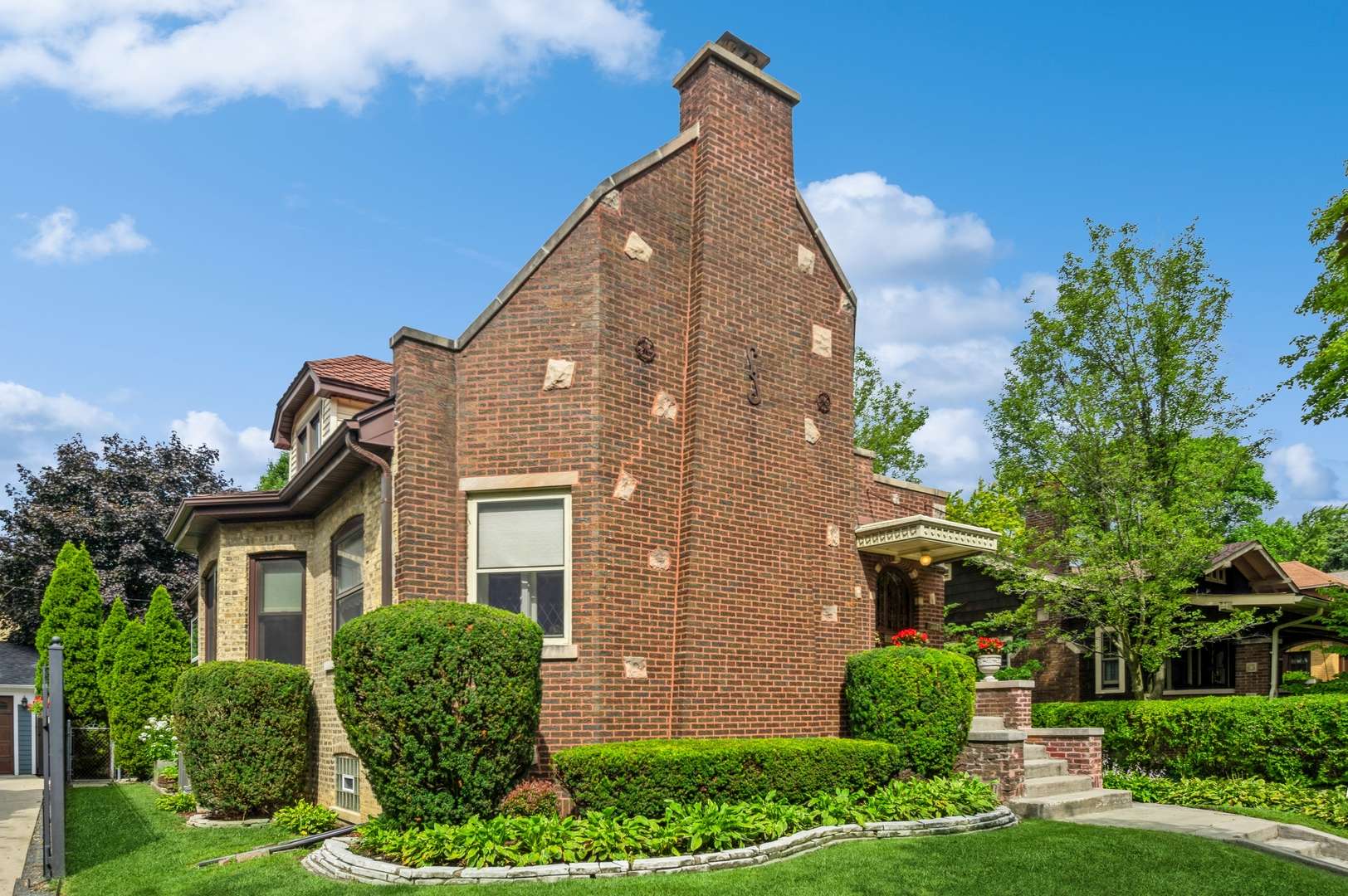 Chicago, IL 60630,5228 N Laporte Avenue
