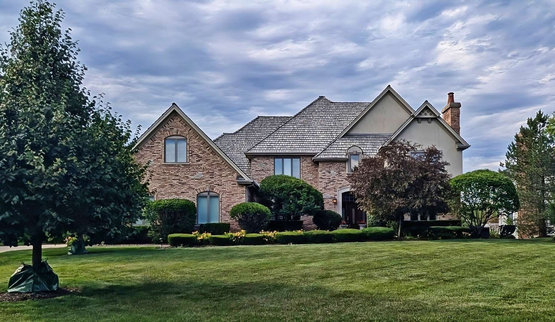 14590 S Somerset Circle, Green Oaks, IL 60048