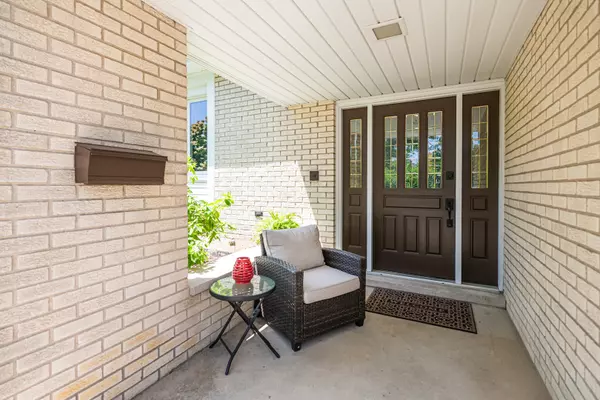 Addison, IL 60101,220 N Haddon Place