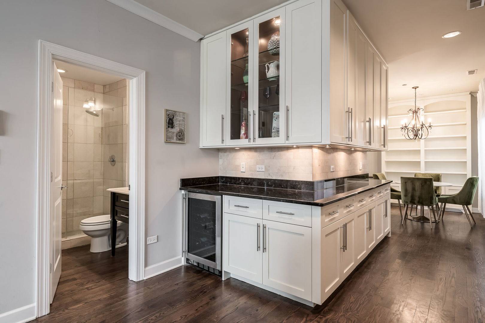 Chicago, IL 60614,1718 N Clybourn Avenue #1