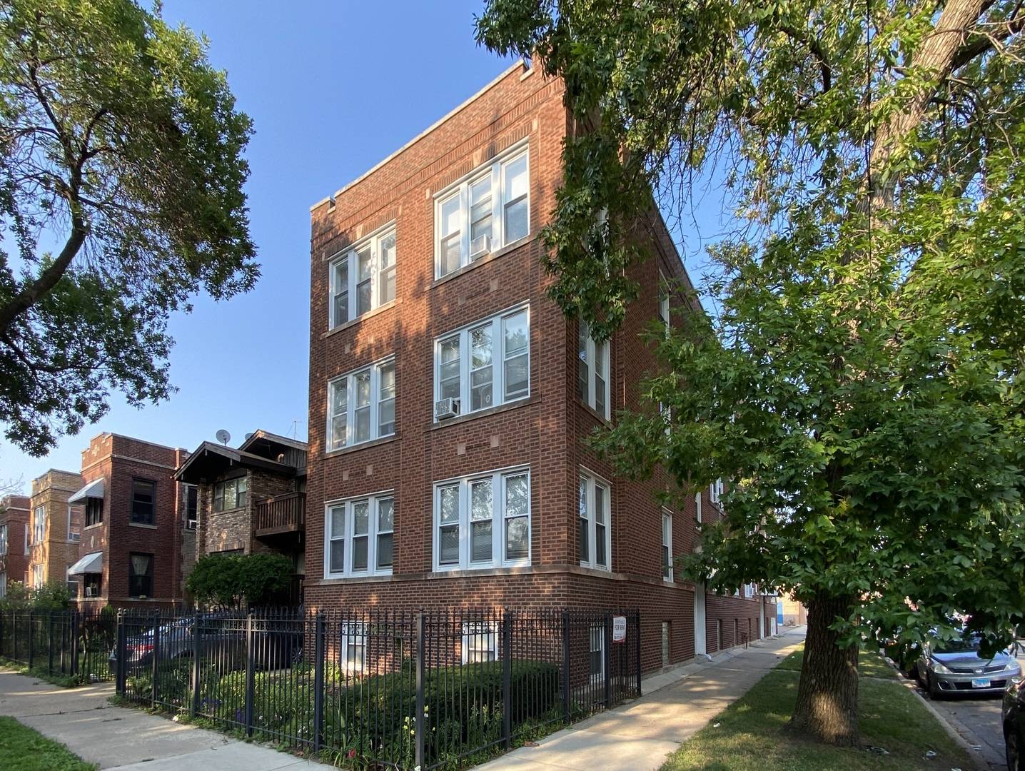 2424 W Fargo Street #2, Chicago, IL 60645