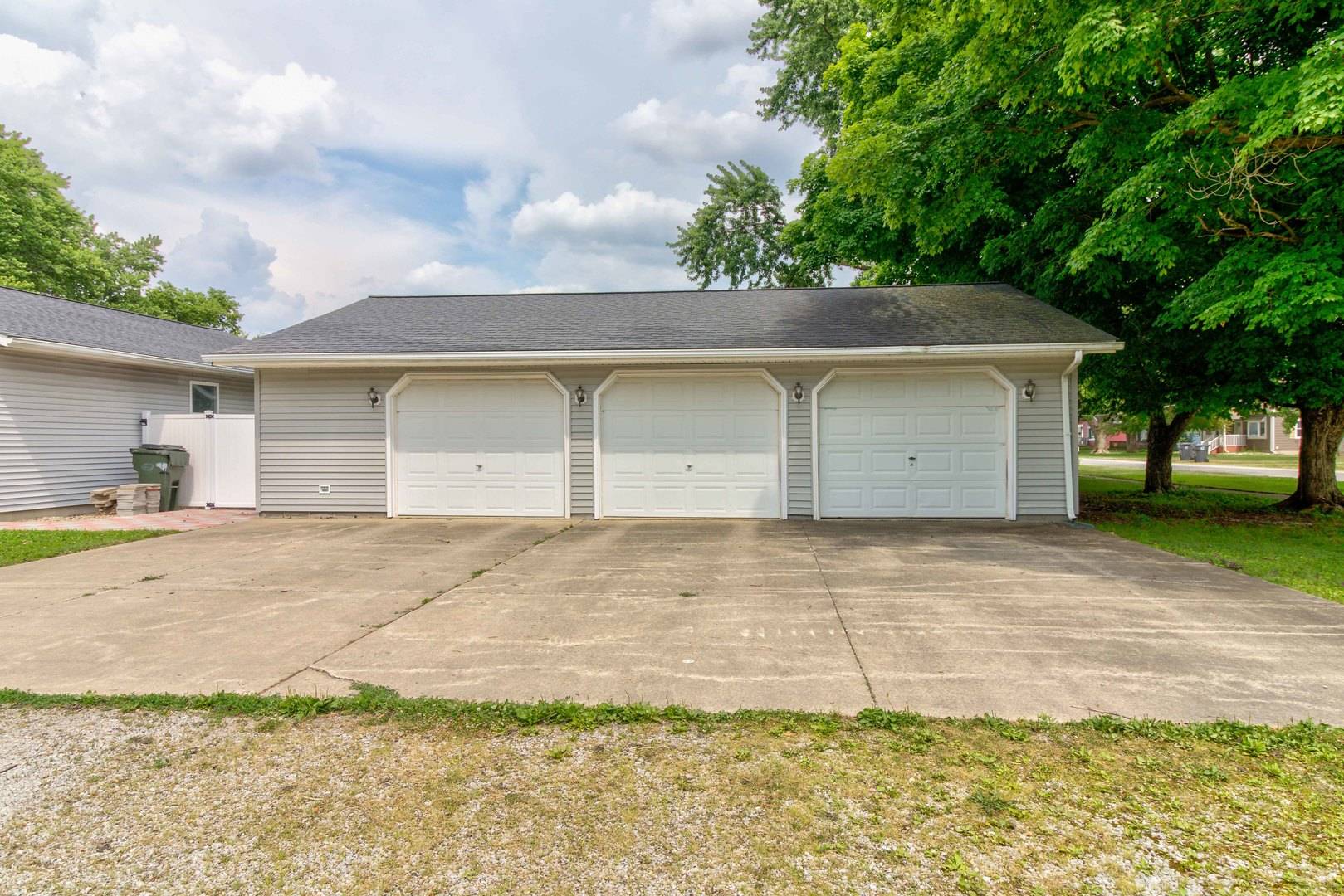 Tuscola, IL 61953,601 N Ohio Street