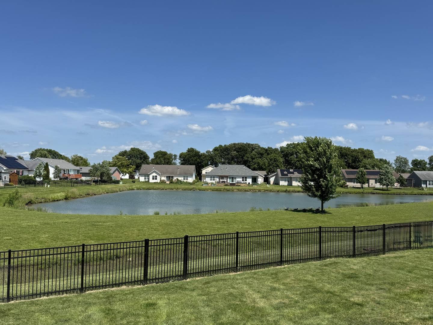Urbana, IL 61802,2510 N Fairfield Drive
