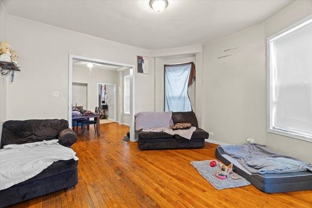 Chicago, IL 60639,4311 W Palmer Street