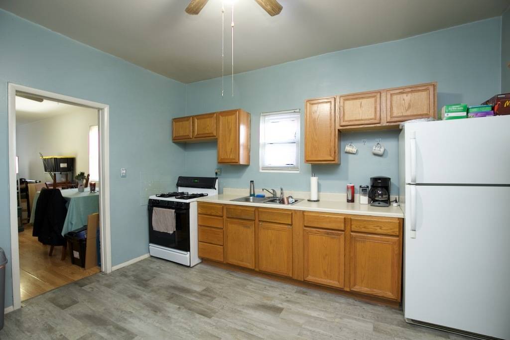 Chicago, IL 60647,1722 N Kimball Avenue #2