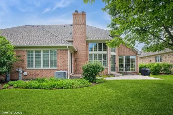 Northbrook, IL 60062,2139 Royal Ridge Drive