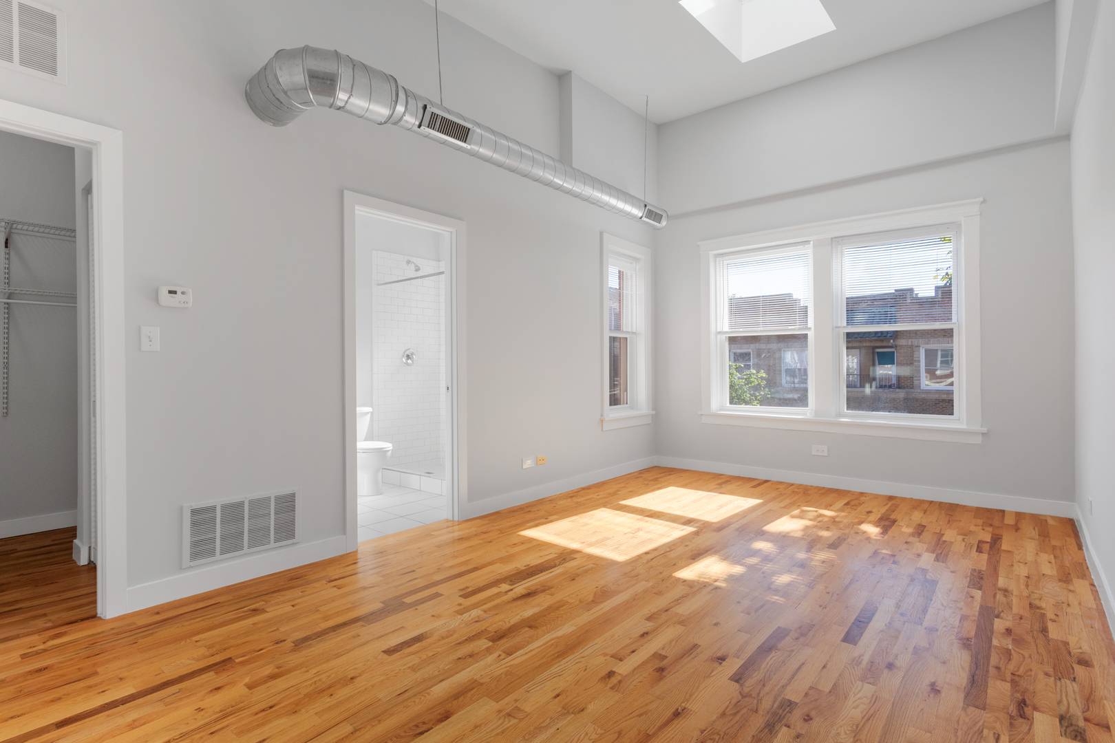 Chicago, IL 60626,7456 N Greenview Avenue #4A