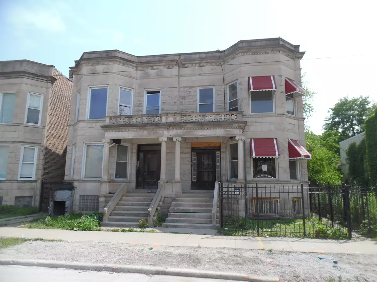 Chicago, IL 60637,6347 S Eberhart Avenue