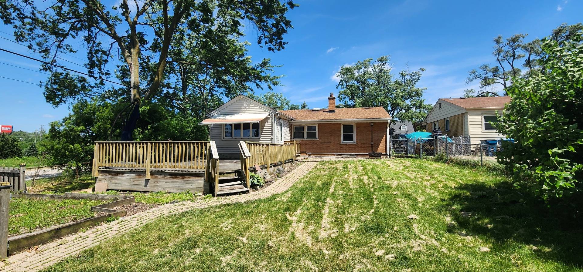 Elmhurst, IL 60126,504 W Avery Street