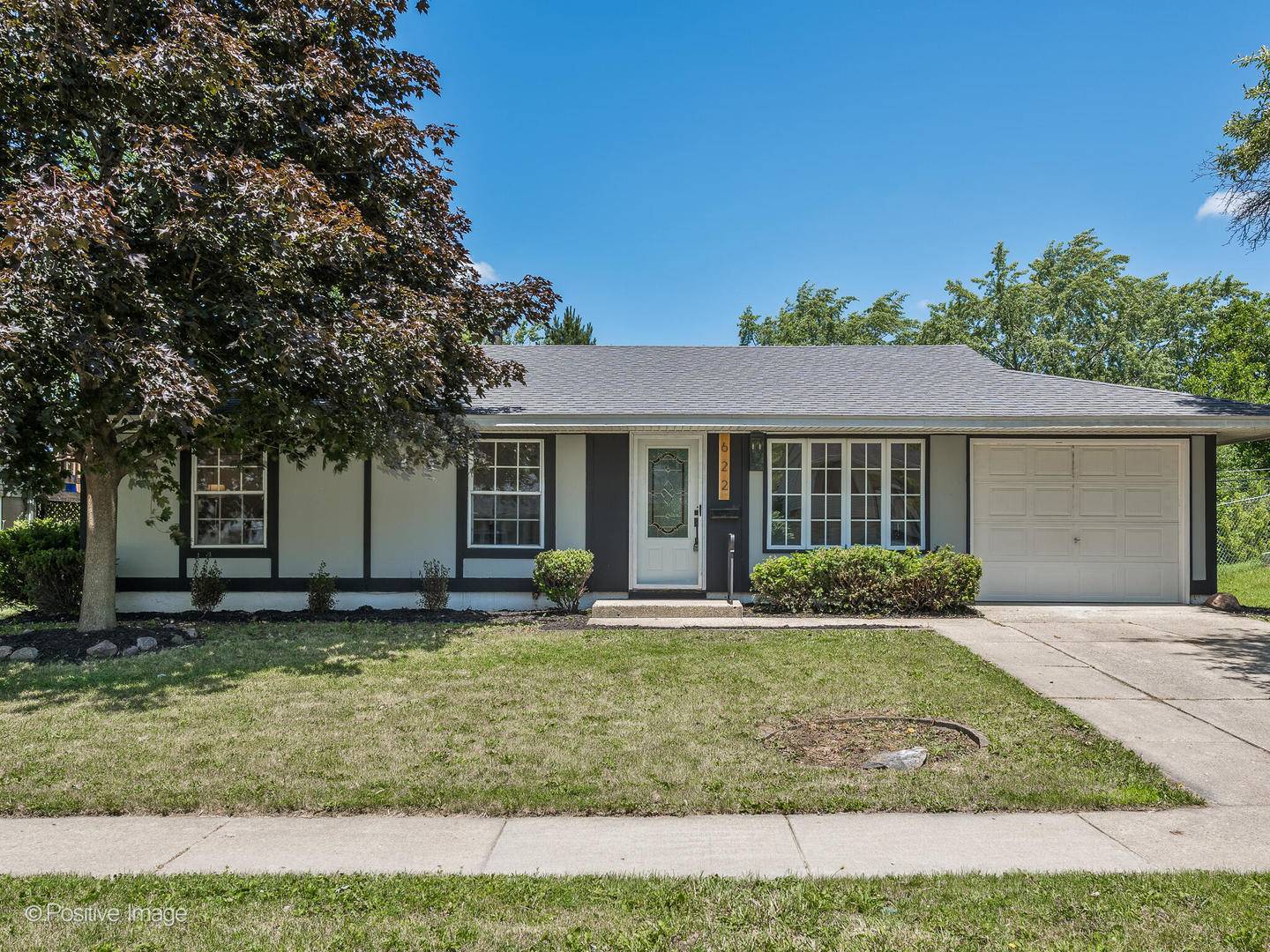 622 Pleasant Place, Streamwood, IL 60107
