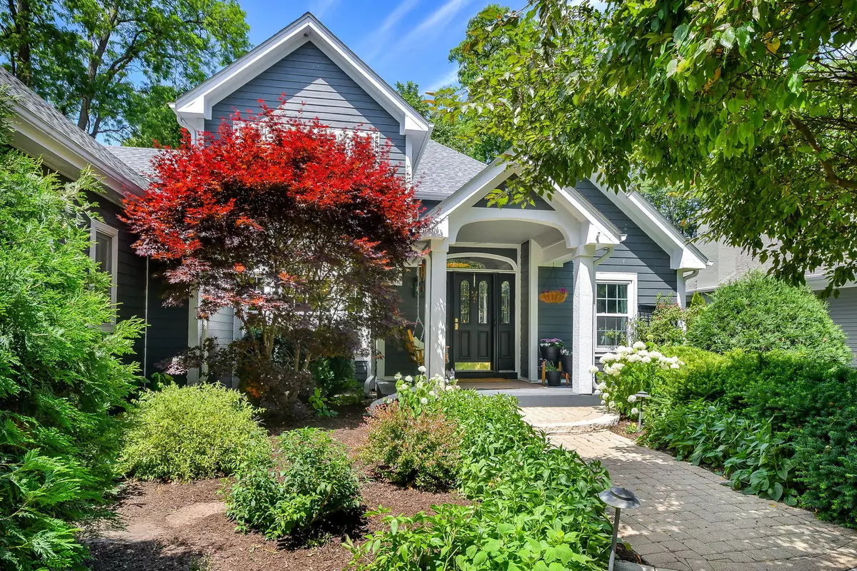St. Charles, IL 60174,72 Gray Street