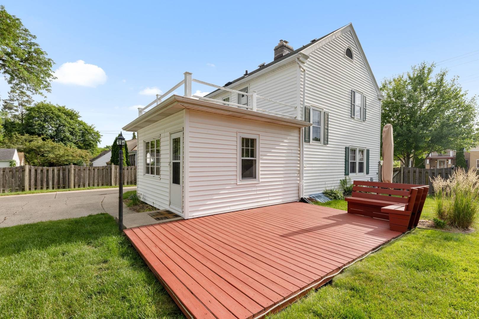 Rockford, IL 61107,735 PARKVIEW Avenue