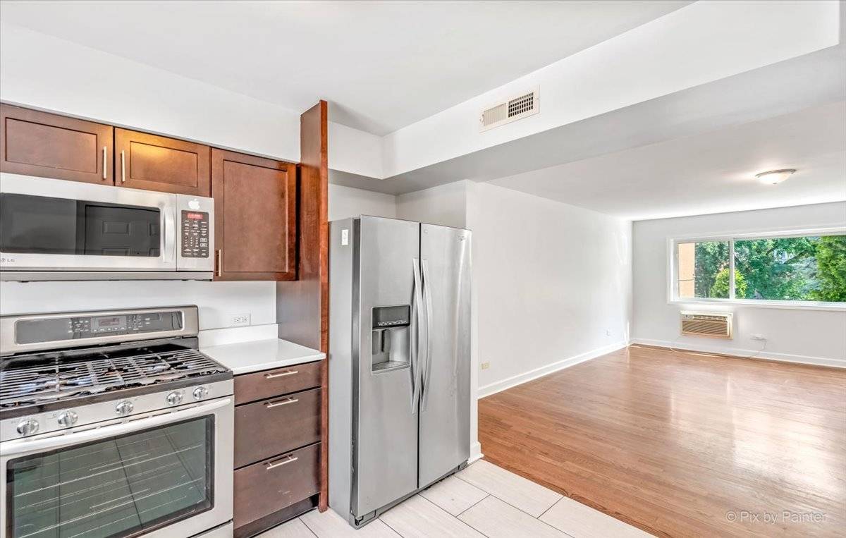 Chicago, IL 60626,1610 W Jarvis Avenue #DD